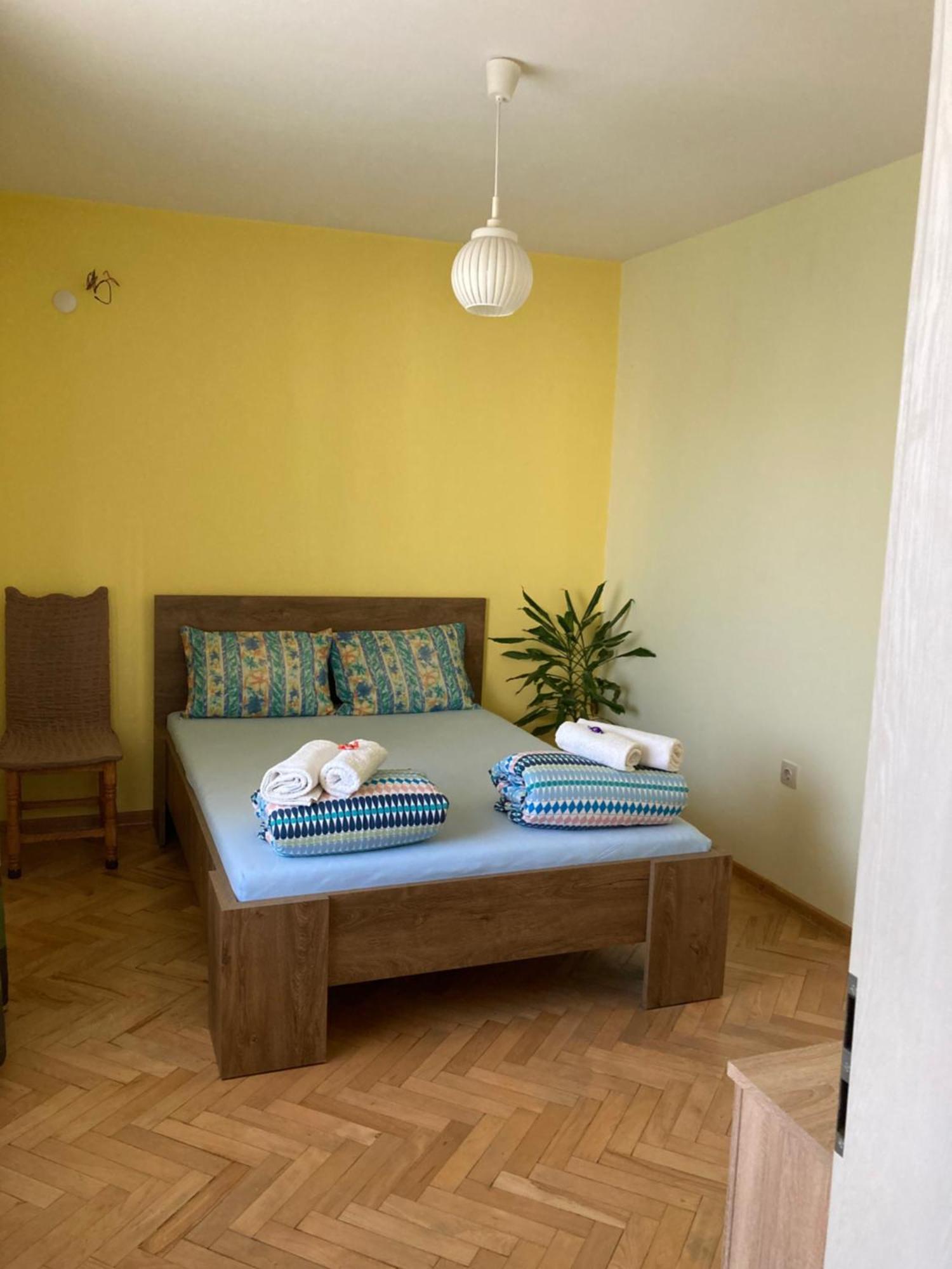 Apartamenti Uut Appartement Plovdiv Buitenkant foto